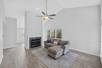 8303 Los Ranchos Dr in Austin, TX - Building Photo - Building Photo