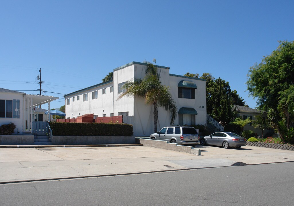 1541 Oliver Ave in San Diego, CA - Building Photo