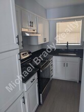 3924 Scruggs Dr in North Richland Hills, TX - Foto de edificio - Building Photo