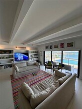 166 Harbor Dr in Key Biscayne, FL - Building Photo - Building Photo