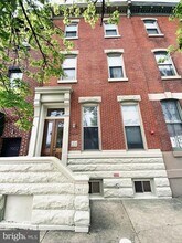 1904 W Girard Ave in Philadelphia, PA - Building Photo - Building Photo