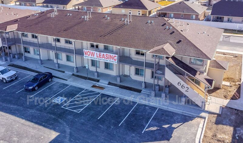 662 Brookwillow Dr in Grand Junction, CO - Building Photo