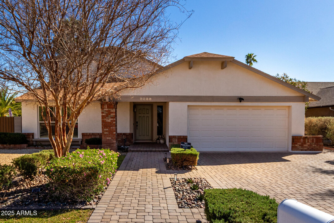 6513 N 81st Pl in Scottsdale, AZ - Foto de edificio