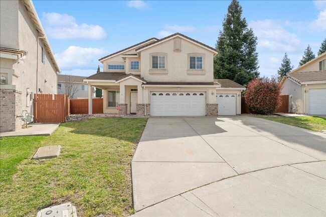 property at 7 Pewter Ct