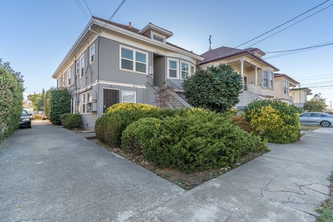 446 Pacific Ave in Alameda, CA - Building Photo - Building Photo