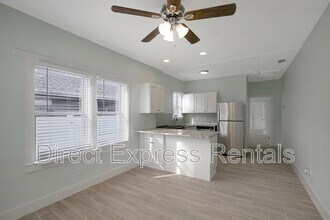 13311 1st St E in Madeira Beach, FL - Building Photo - Building Photo