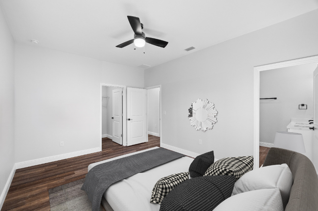 7105 Happiness St in Port Charlotte, FL - Building Photo - Building Photo
