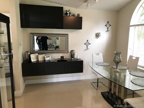 10650 SW 157th Ct-Unit -202 in Miami, FL - Foto de edificio - Building Photo