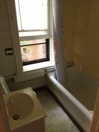 Building Photo - 502 University Apartamentos in Syracuse, New York