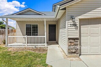 3901 Winston St in Caldwell, ID - Building Photo - Building Photo