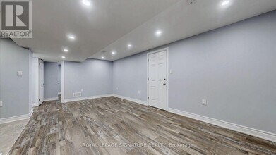 497 Annapolis Ave in Oshawa, ON - Building Photo - Building Photo