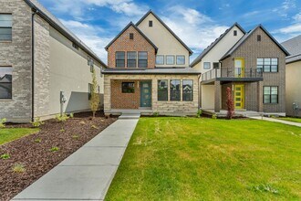 2412 N Sunmore Wy in Lehi, UT - Building Photo - Building Photo