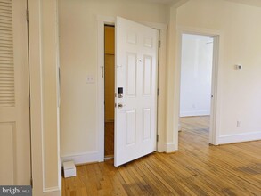 747 Alabama Ave SE, Unit 203 in Washington, DC - Building Photo - Building Photo
