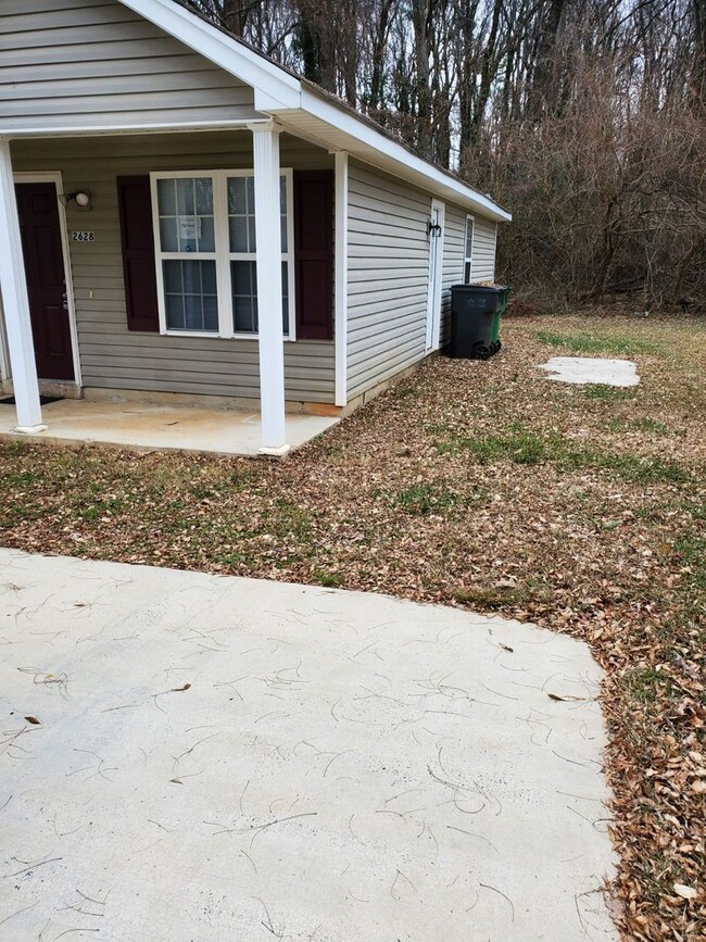 2628 Elmin St in Charlotte, NC - Building Photo - Building Photo
