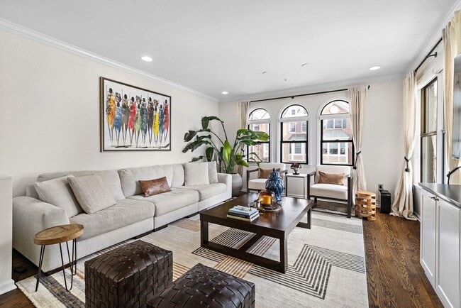 property at 436 Albany Ct