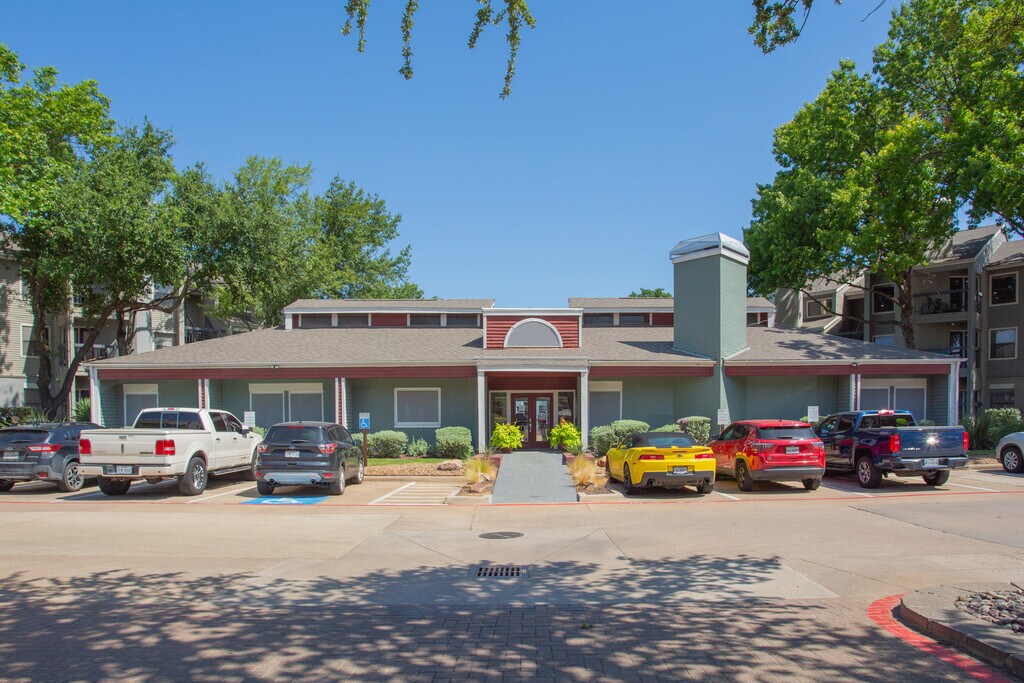 The Enclave At Arlington Apartments in Arlington, TX