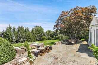 378 Taconic Rd in Greenwich, CT - Building Photo - Building Photo
