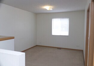 2276 Holdrege St in Lincoln, NE - Building Photo - Building Photo