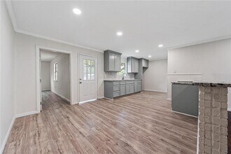 4025 Hiland Dr in Waco, TX - Building Photo - Building Photo