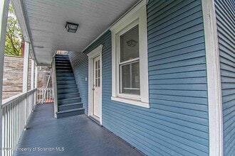 815 Monroe Ave in Scranton, PA - Foto de edificio - Building Photo