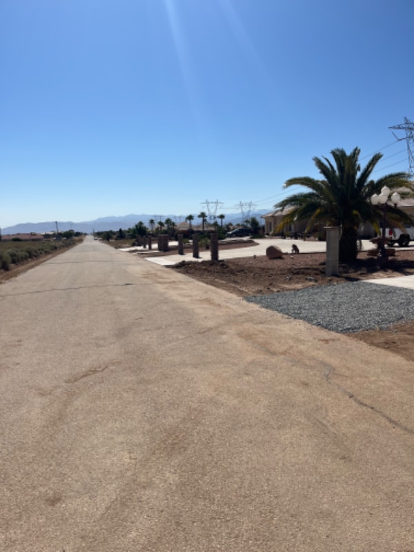 12327 Farmington St in Hesperia, CA - Building Photo - Building Photo