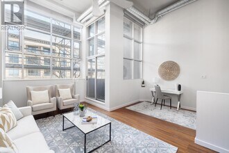 1852 Queen St E in Toronto, ON - Building Photo - Building Photo