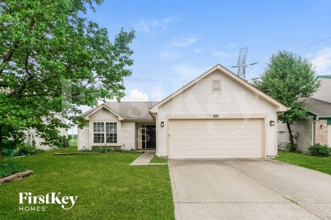 property at 2215 Rolling Oak Dr
