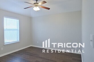 12432 Hunters Mill Trail in Burleson, TX - Building Photo - Building Photo