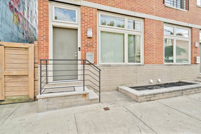 806 Christian St in Philadelphia, PA - Building Photo - Building Photo