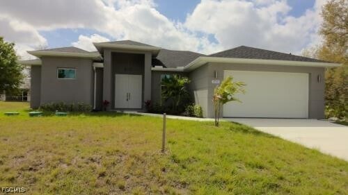 3733 15th St W in Lehigh Acres, FL - Foto de edificio