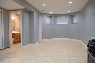 6605 S Kimbark Ave in Chicago, IL - Building Photo - Building Photo