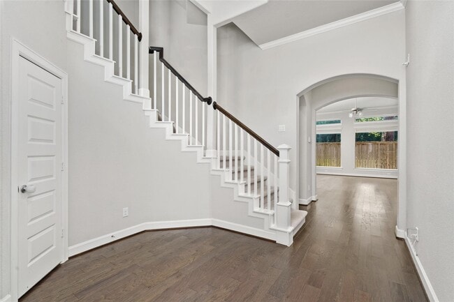 927 W Lacey Garden Loop in Houston, TX - Building Photo - Building Photo