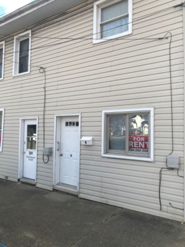 501 Washington St in Mount Pleasant, PA - Building Photo - Building Photo