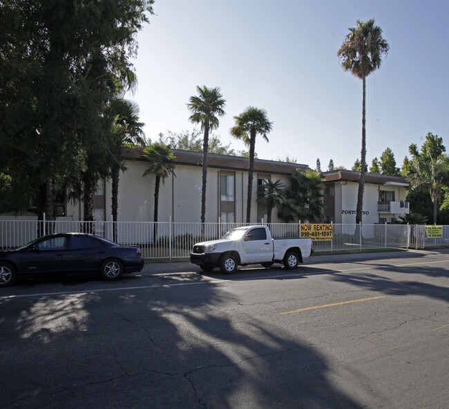 Portofino Apartments in Sacramento, CA - Building Photo - Building Photo