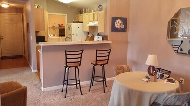 239 Legends Creek Way, Unit 310 in Indianapolis, IN - Building Photo - Building Photo