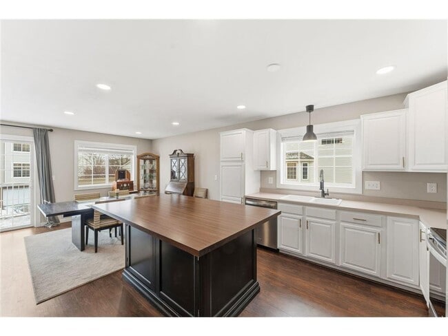 7598 Crimson Ln in Savage, MN - Building Photo - Building Photo