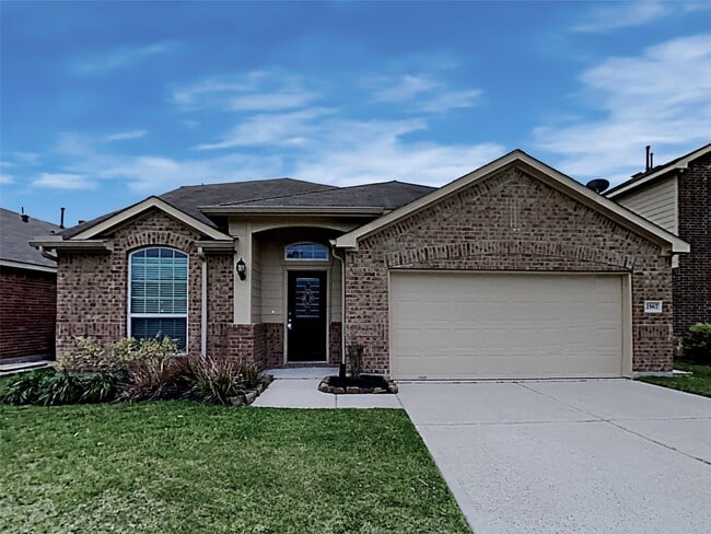 property at 2567 Riverway Dr