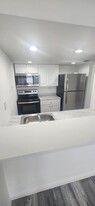13390 NE 7th Ave in North Miami, FL - Building Photo