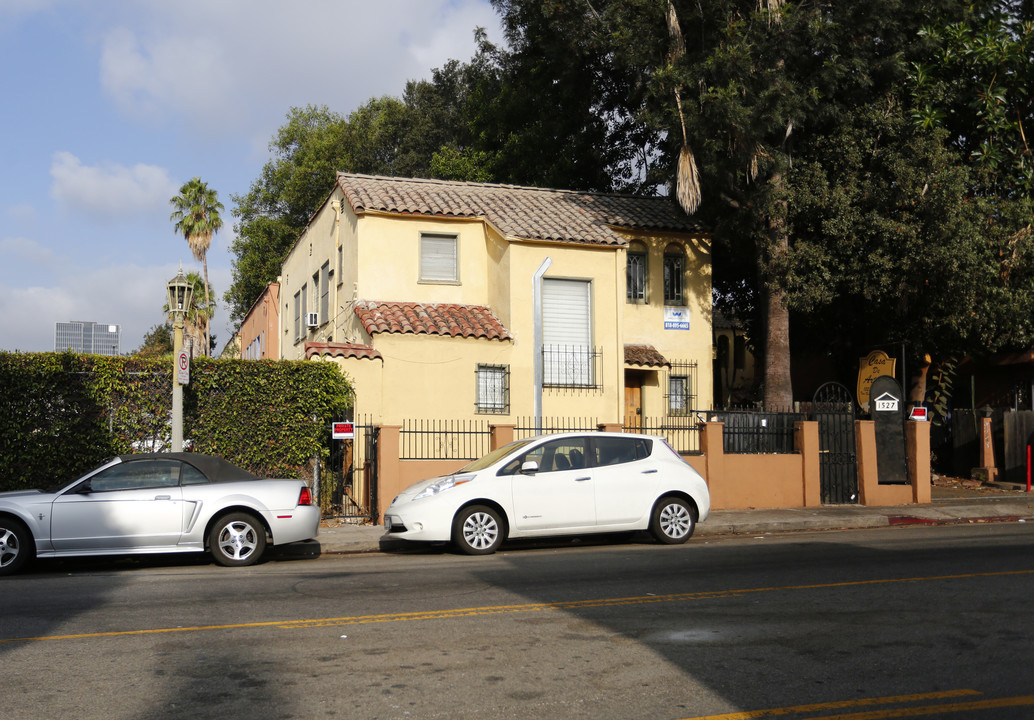 1527-1533 1/4 N Bronson Ave in Los Angeles, CA - Building Photo