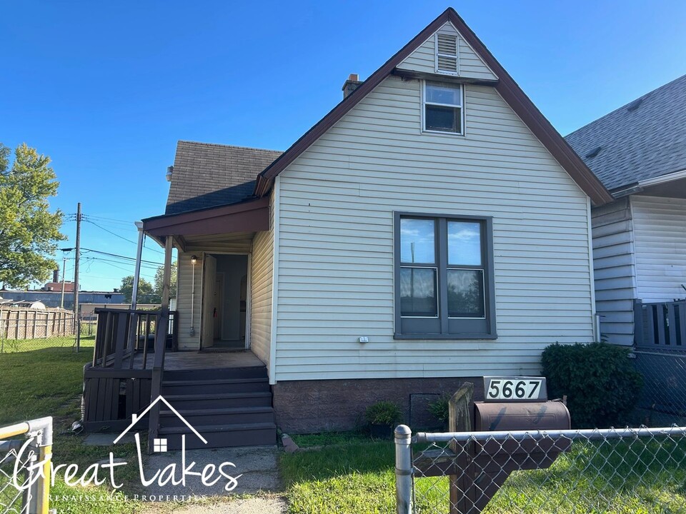 5667 Anthon St in Detroit, MI - Foto de edificio