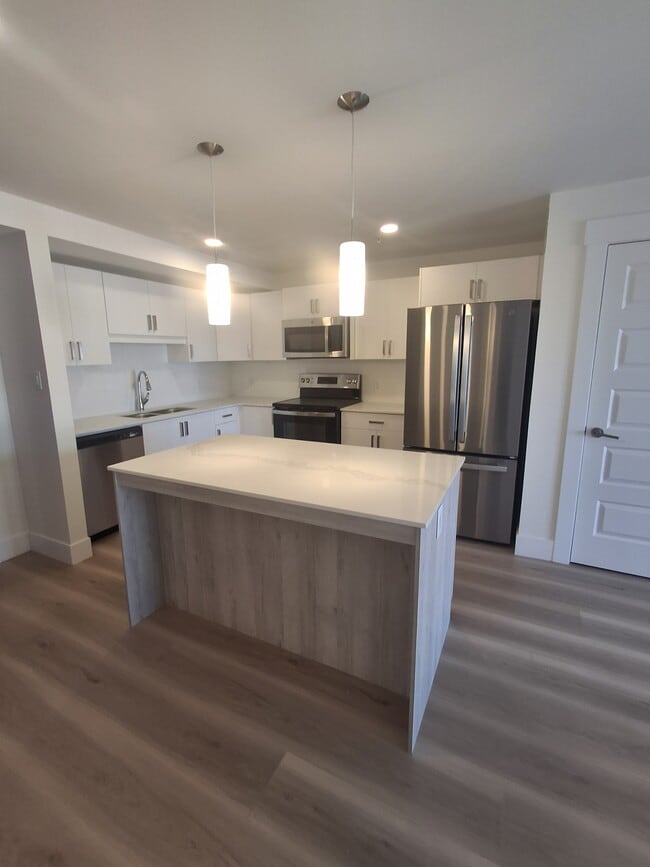 property at 805 Wetmore Rd