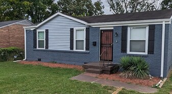 3120 Ewingdale Dr in Nashville, TN - Building Photo