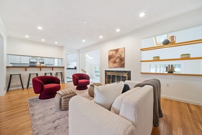 property at 28 Mansfield Rd