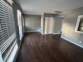 4W S Fernwood Dr in Bolingbrook, IL - Building Photo - Building Photo