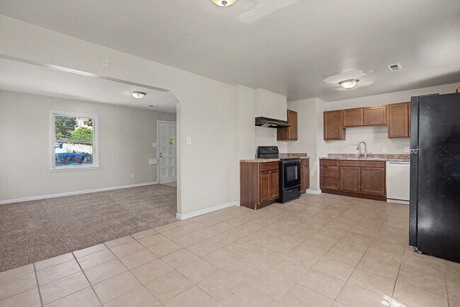property at 1121 Cooper Ave