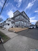 624 Bishop Ave in Bridgeport, CT - Building Photo - Building Photo