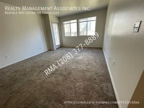 6727 W Overland Rd in Boise, ID - Building Photo - Building Photo