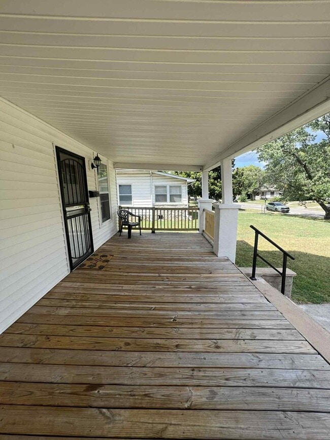 408 N Jackson Ave in Joplin, MO - Building Photo - Building Photo