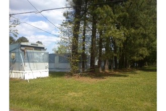 Cavalier Mobile Home Park in Chesapeake, VA - Building Photo - Other