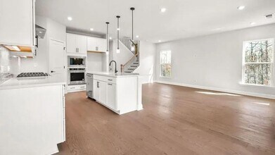 102 Briargate Dr in Johns Creek, GA - Building Photo - Building Photo